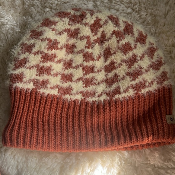 Columbia Fuzzy Beanie - Picture 3 of 7